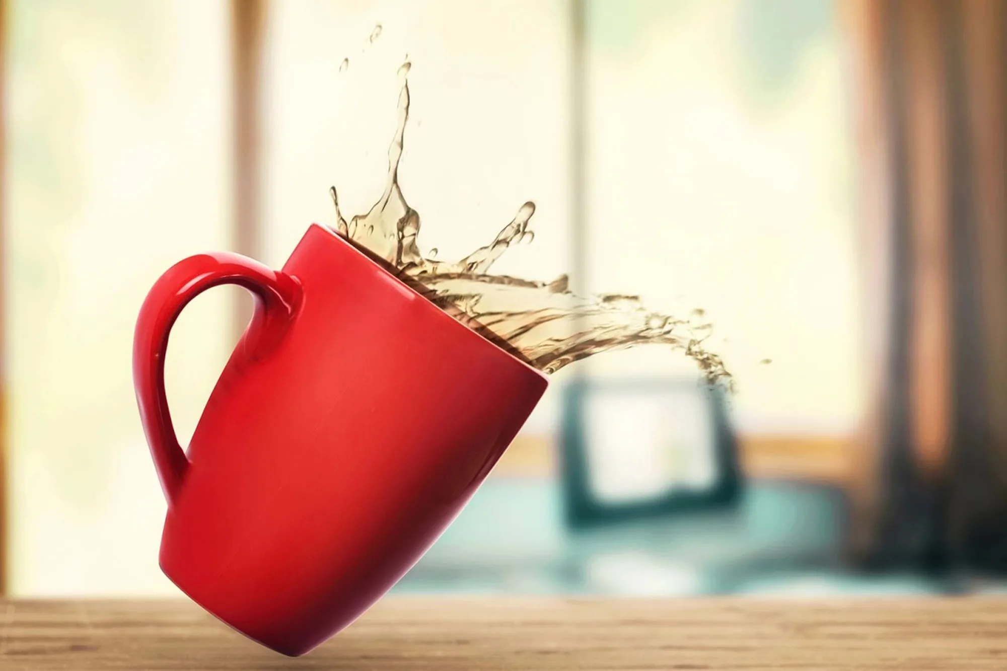 Halıya Dökülen Çay Lekesi Nasıl Çıkar?