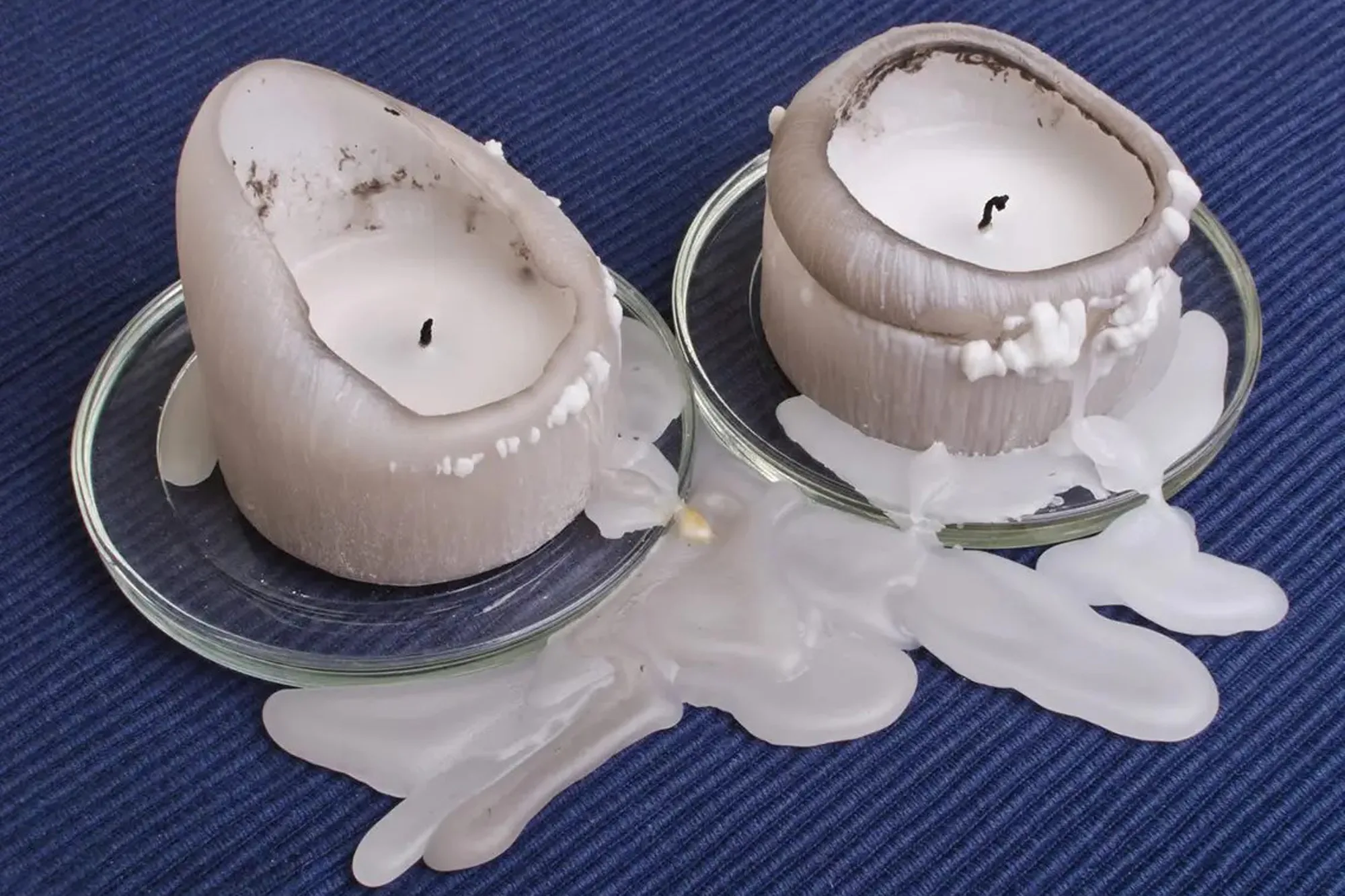 Halıya Damlayan Mum Lekesi Nasıl Çıkar?